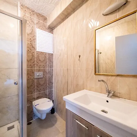 Galata Lueleci イスタンブール