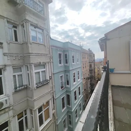 Galata Lueleci イスタンブール